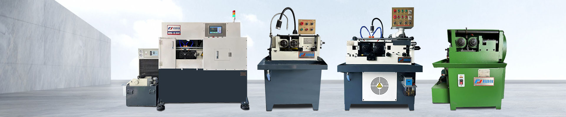 Qual è il principio di lavoro del thread rotoling machine?